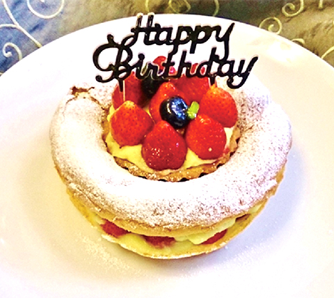 草莓巴黎圈6吋或8吋